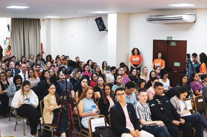 Gestão Municipal apresenta processo de implementação da Lei da Escuta Protegida durante seminário em Rondônia