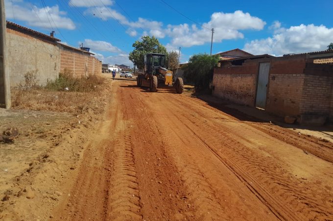Governo Municipal avança na manutenção de estradas da Zona Rural com 11 frentes de trabalho