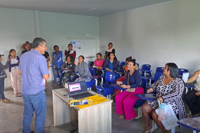 Secretaria Municipal de Educação realiza ação preventiva ao bullying na Escola José Mozart Tanajura