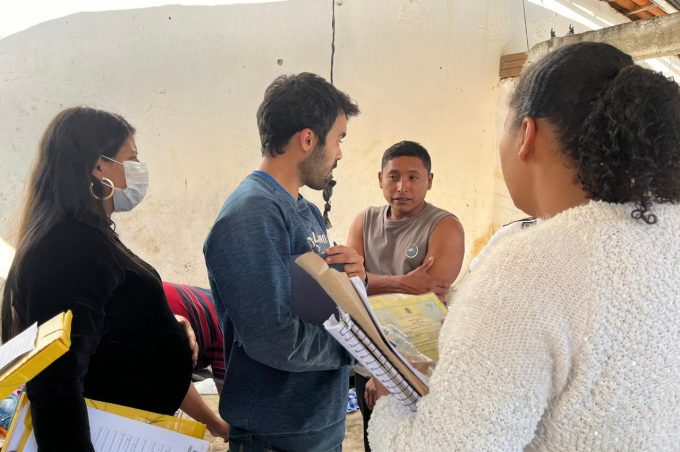 Prefeitura oferta serviços da assistência social para famílias migrantes venezuelanas da etnia Warao