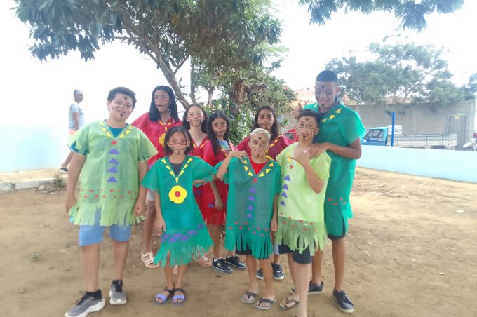 Primavera e Folclore foram tema de quermesse na Escola Municipal Conquista Criança no último sábado (14)