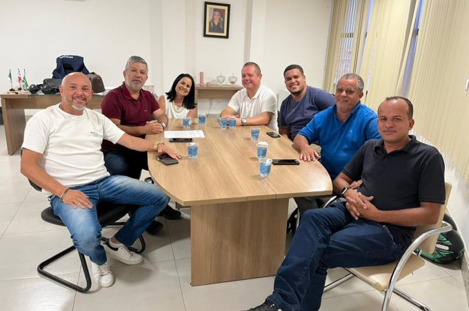 Vigilância Sanitária e membros do Conquista Sound Music discutem ações relacionadas à saúde dos participantes durante o evento