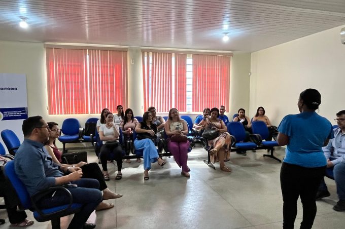 Semdes inicia avaliação do programa Suas na Comunidade ouvindo servidores