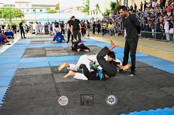 Mais de 200 atletas participaram de Campeonato de Jiu-Jitsu no Estádio Edvaldo Flores