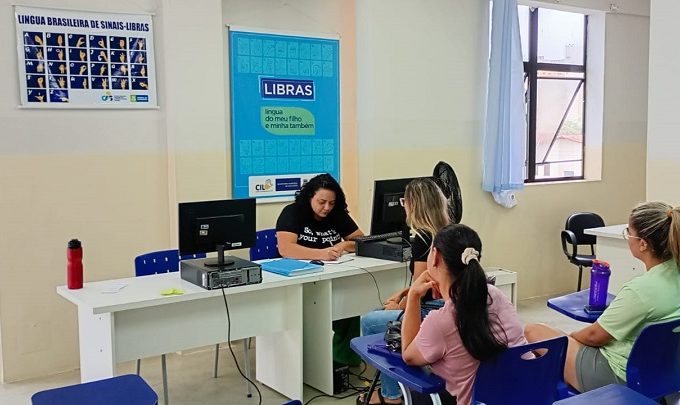 Smed está com inscrições abertas para o curso de Libras como L1 para surdos