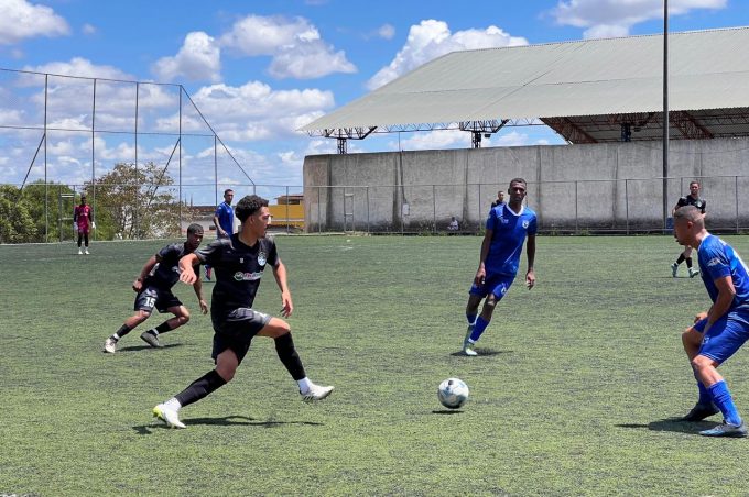 Campeonato Municipal de Futebol estreia com empate entre Grêmio do Alto Maron e Vila Conquista no Edvaldo Flores