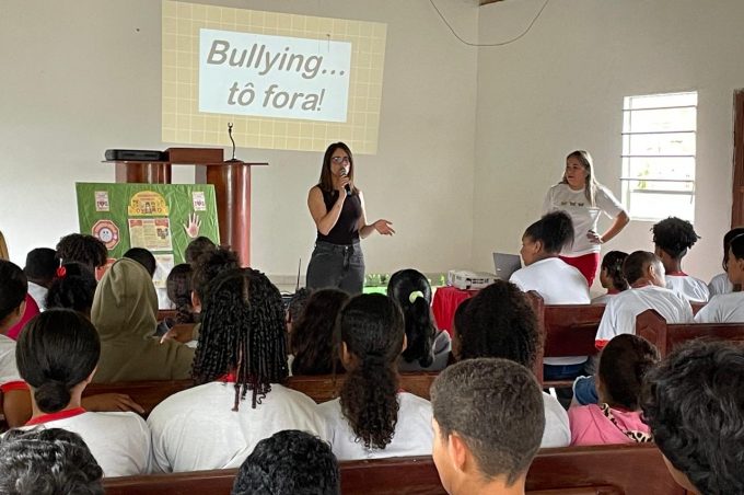 Secretaria de Educação realiza ação preventiva contra bullying na Escola Municipal de Baixa da Fartura