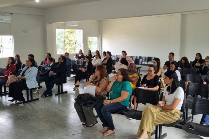 Cemerf promove alinhamento estratégico com 73 municípios para otimizar atendimento em reabilitação