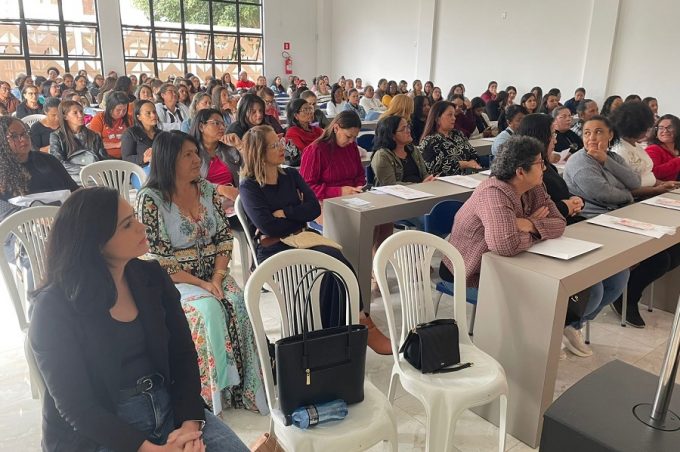 Secretaria de Educação promoveu formação para manipuladores de alimentos da rede municipal de ensino