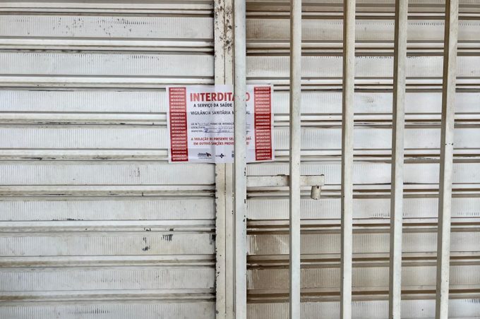 Vigilância Sanitária interdita açougue na Avenida Presidente Vargas por falta de alvará sanitário