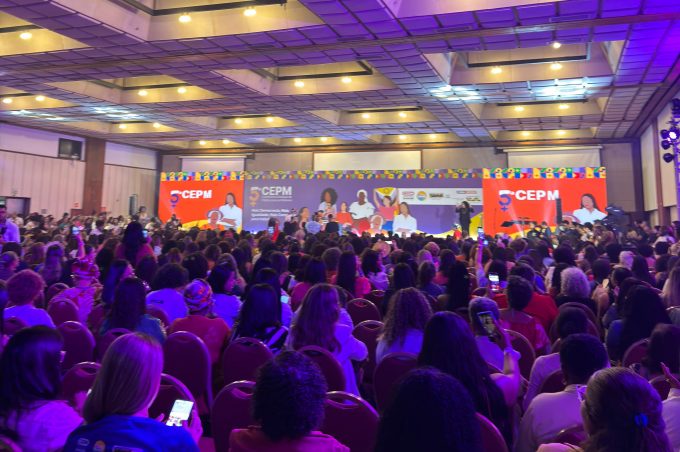 Delegação de Vitória da Conquista participa da Conferência Estadual de Políticas para as Mulheres em Salvador