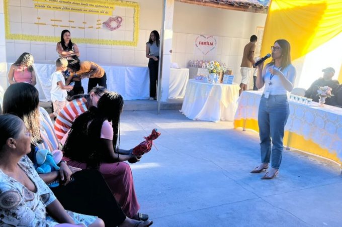 Secretaria de Educação participa de Seminário da Família no CEI de Cabeceira