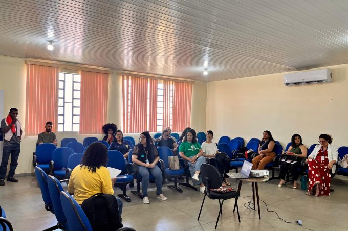 Comitê Intersetorial discute fortalecimento da política municipal para população em situação de rua