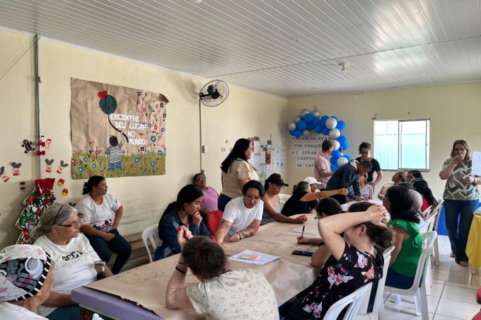 Usuários da assistência social participam da construção de mapas falados que irão auxiliar no diagnóstico socioterritorial