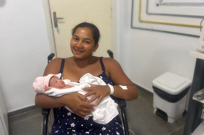 Hospital Esaú Matos registra primeiro nascimento de 2026 em Vitória da Conquista