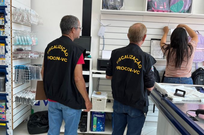 Procon de Vitória da Conquista realiza fiscalização durante o período de compra de materiais escolares