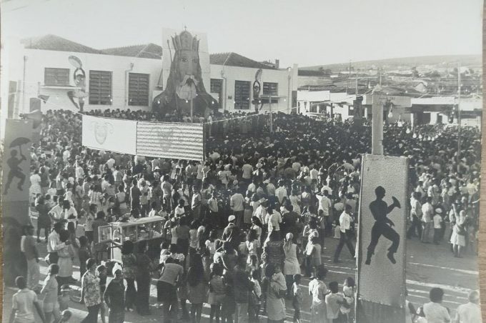 Arquivo Público Municipal mantém acervo que conta história dos antigos carnavais de Vitória da Conquista