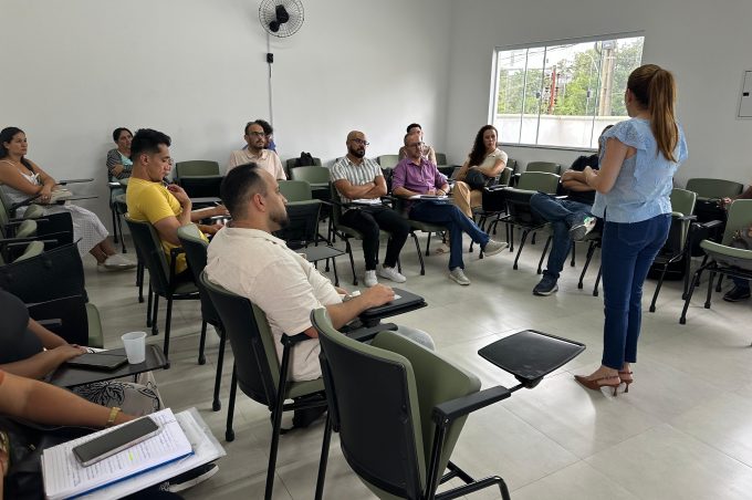 Coordenadores pedagógicos dos anos iniciais e finais se reúnem para traçar metas para o ano letivo de 2026