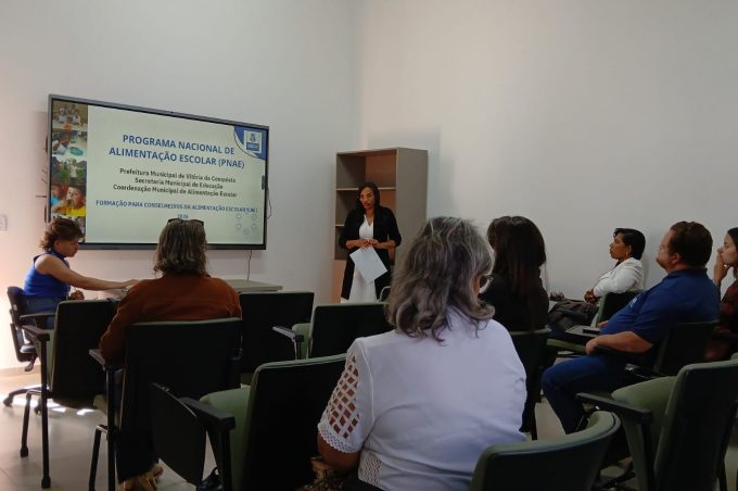Smed realiza formação para membros do Conselho de Alimentação Escolar