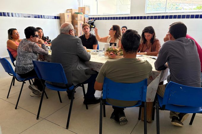 Equipe da Smed realiza visita técnica às obras de reforma e ampliação da Escola Municipal Fidelcina Carvalho