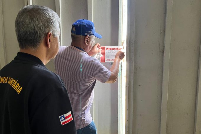 Vigilância Sanitária interdita distribuidora de frios por falta de alvará sanitário e outras irregularidades