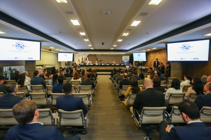 Vitória da Conquista participa de reunião nacional sobre integridade nas contratações públicas