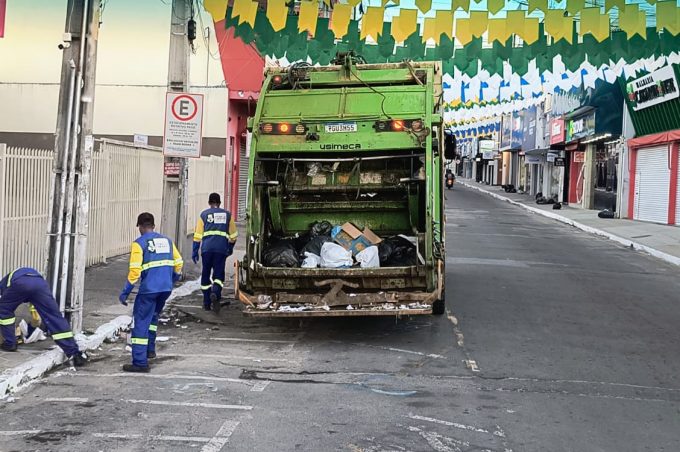 Coleta de lixo é retomada em Vitória da Conquista após paralisação nacional dos trabalhadores da limpeza urbana