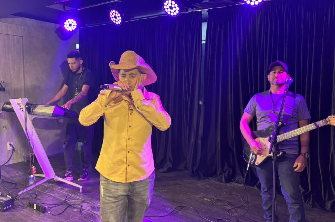 Com muito forró, Carreta da Cultura anima Dia dos Namorados na sede do distrito de São João da Vitória 
