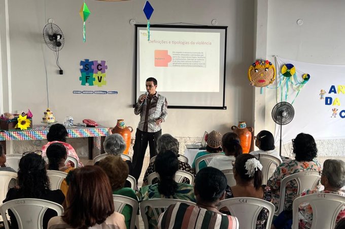 Junho Violeta: Centro de Convivência do Idoso promove roda de conversa sobre violência contra a pessoa idosa