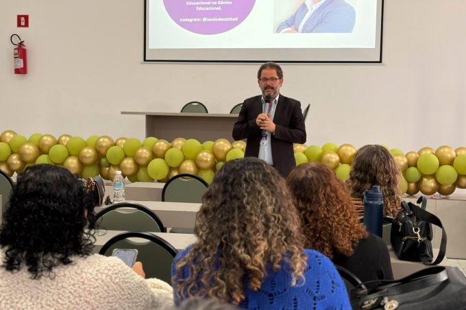 Workshop fortalece práticas de liderança entre gestores escolares