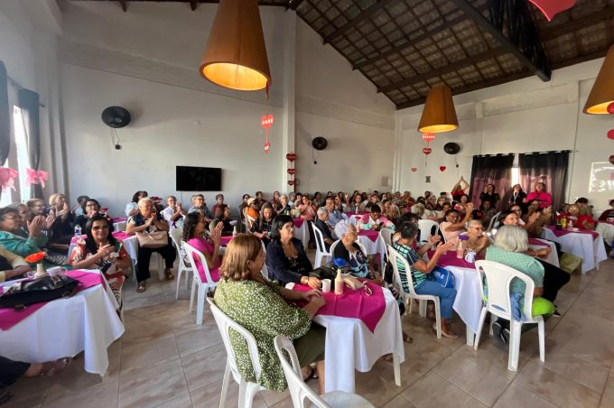 Centro de Convivência da Pessoa Idosa realiza celebração em homenagem ao Dia dos Avós