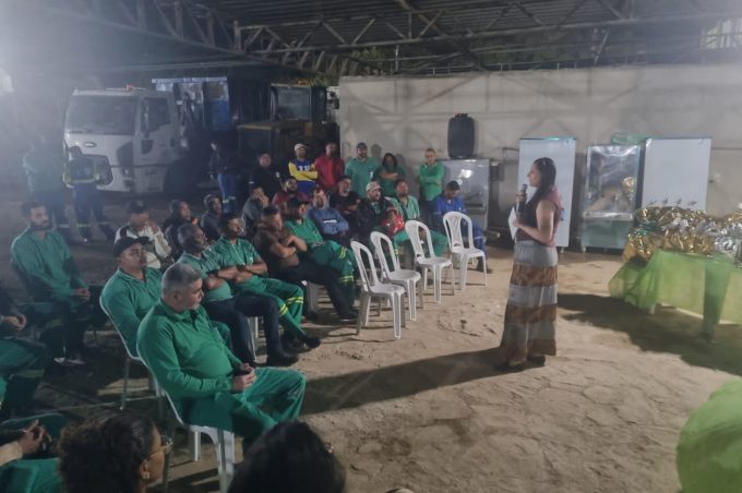 Serviço de Psicologia da SMDE realiza ação sobre saúde mental em homenagem ao Dia do Motorista