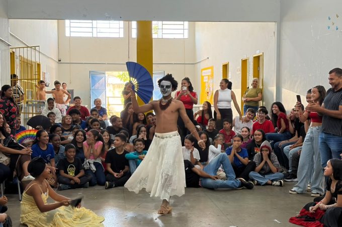 Gincana interdisciplinar une aprendizado, diversidade e solidariedade na Escola Gildásio Pereira Castro