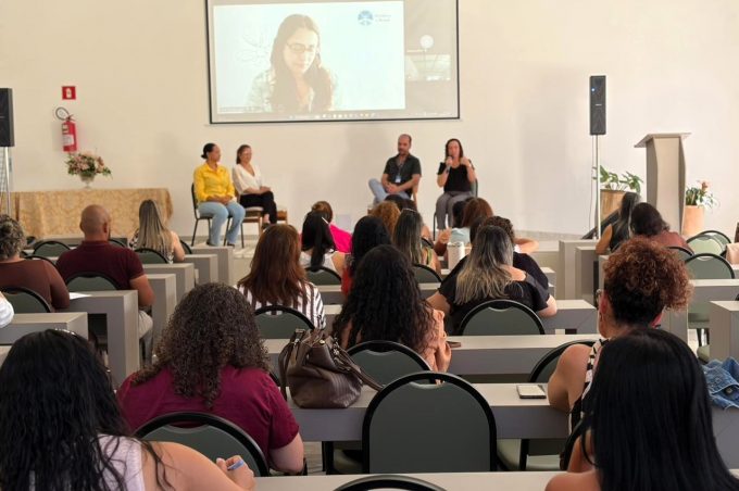 Gestores escolares são capacitados para ampliar divulgação do Método Wolbachia nas escolas