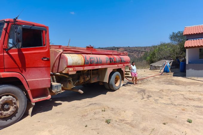 Defesa Civil Municipal retoma Operação Pipa e amplia abastecimento de água na zona rural de Vitória da Conquista