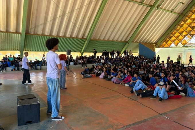 Estudantes do Caic participam de ação do projeto “Na Real” sobre prevenção ao consumo de álcool
