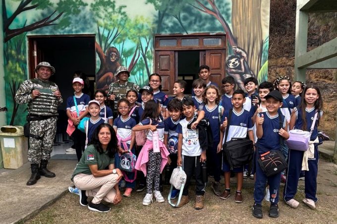 Educação ambiental leva 195 participantes a conhecer a Reserva do Poço Escuro
