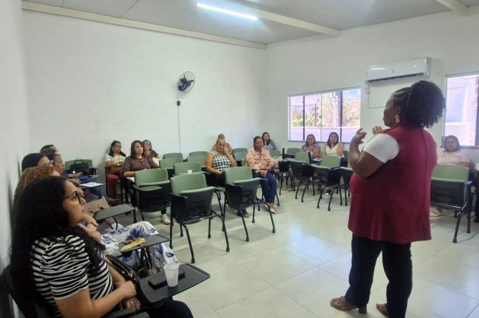 Smed promove formação antirracista para profissionais da Educação Infantil