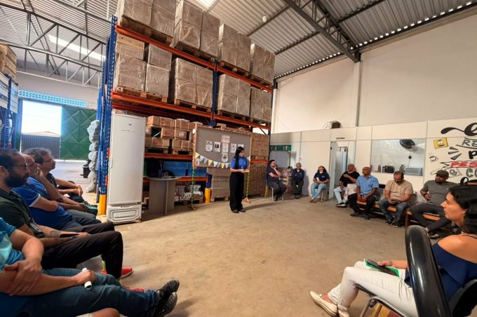 Servidores da Smed participam de ação sobre segurança no trabalho promovida pelo Nast