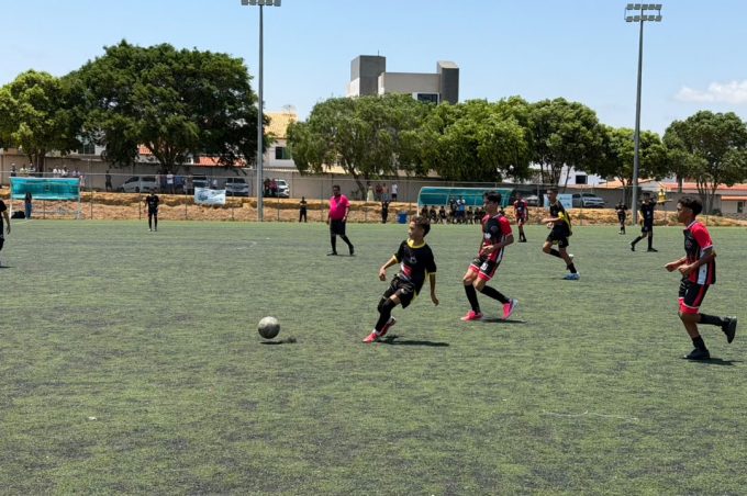 Abertura do Campeonato Municipal das Escolinhas de Futebol movimenta final de semana em Vitória da Conquista