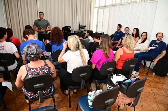 Alunos do curso de música da Ufba oferecem workshop de canto coral no Conservatório Municipal de Música