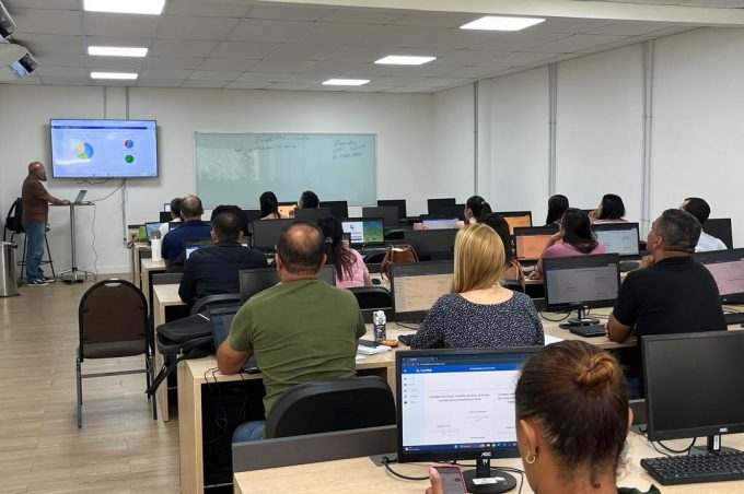 Prefeitura capacita gestores municipais para uso de sistema de monitoramento de projetos