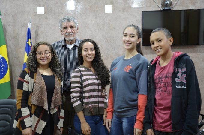 Prefeito concede entrevista aos estudantes do Colégio Militar