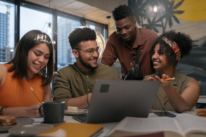 Governo Municipal participa do NauFest 2025, maior festival de empreendedorismo jovem das Américas