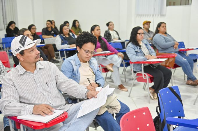 Prefeitura inicia aulões preparatórios para candidatos do programa Quem Aprende, Conquista