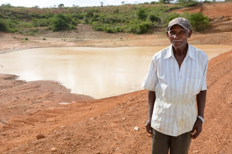 Barragens construídas pela Prefeitura começam a armazenar água da chuva