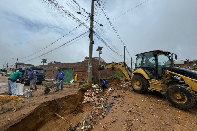 Defesa Civil atende ocorrências e equipes trabalham de forma integrada para reparar os danos das chuvas das últimas 24 horas