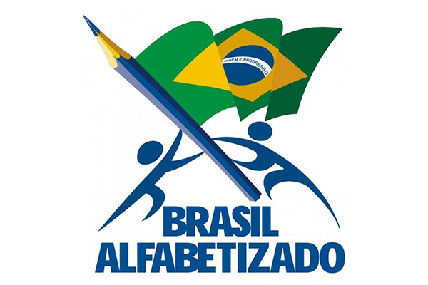 Prefeitura divulga resultado do processo seletivo para o programa Brasil Alfabetizado