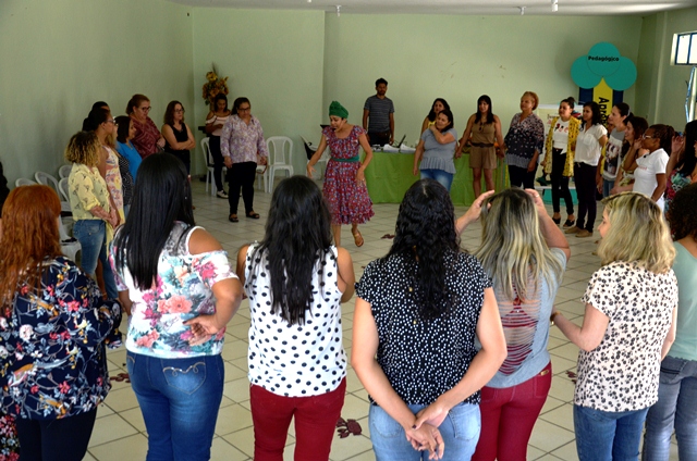 Formação continuada: coordenadores pedagógicos e assistentes de alfabetização participam de atividades de qualificação