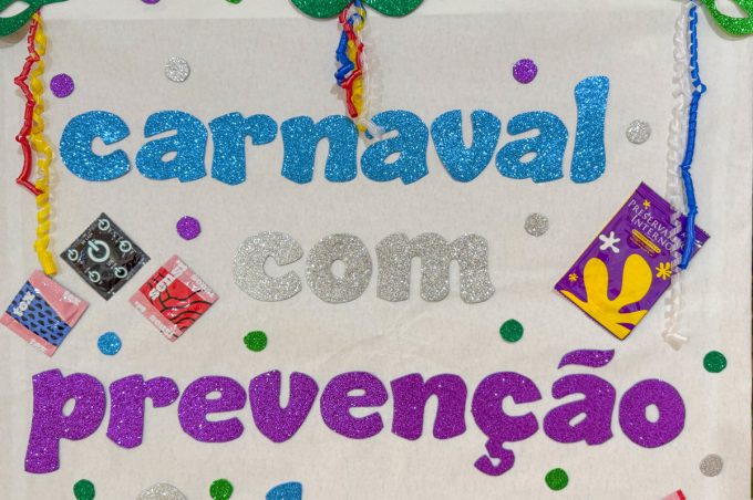 Com o tema “Carnaval com prevenção tem sempre camisinha à mão”, Caav intensifica ações no Terminal Rodoviário